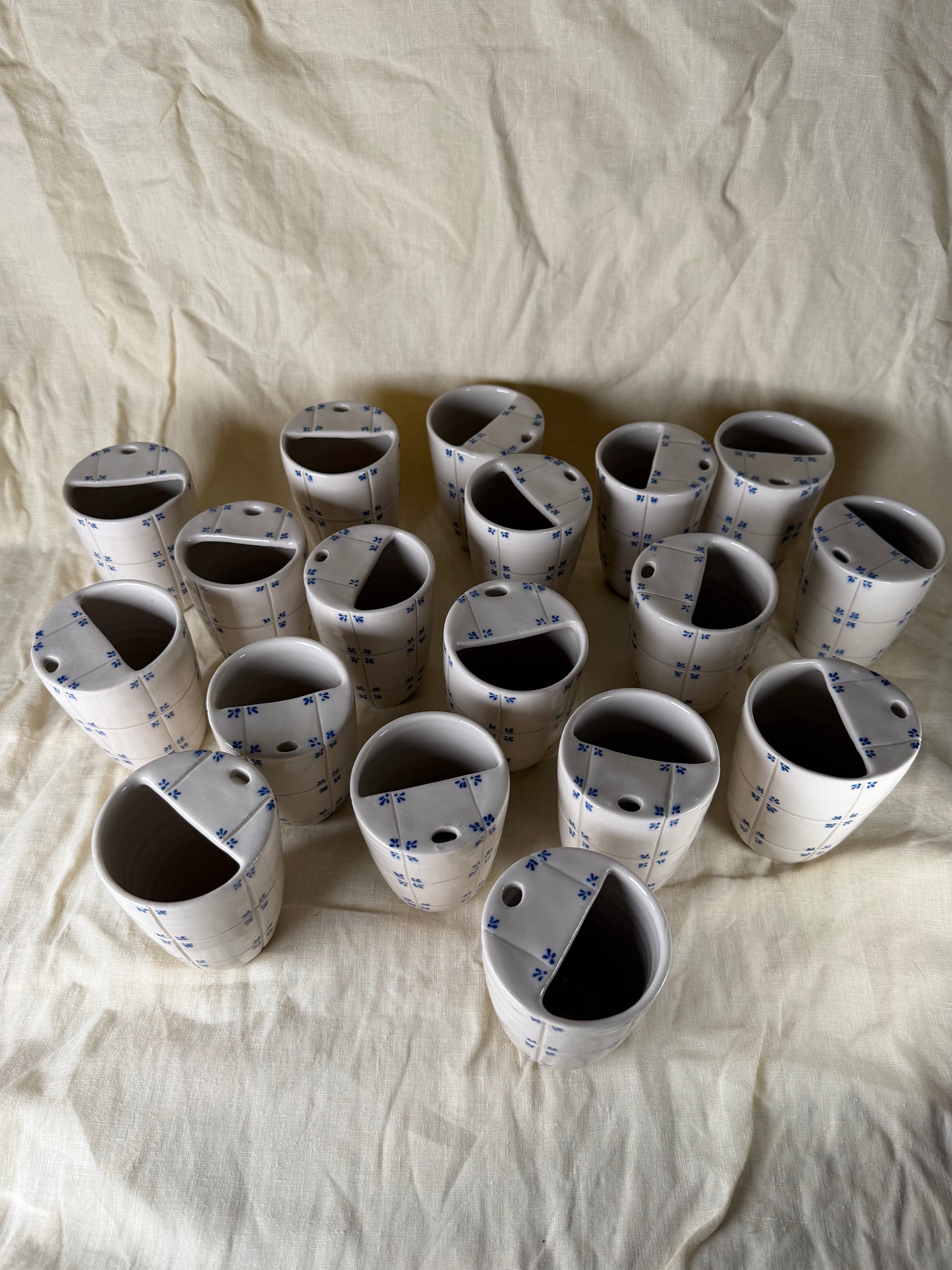 SECOND - 'Delft' On the Go Cup