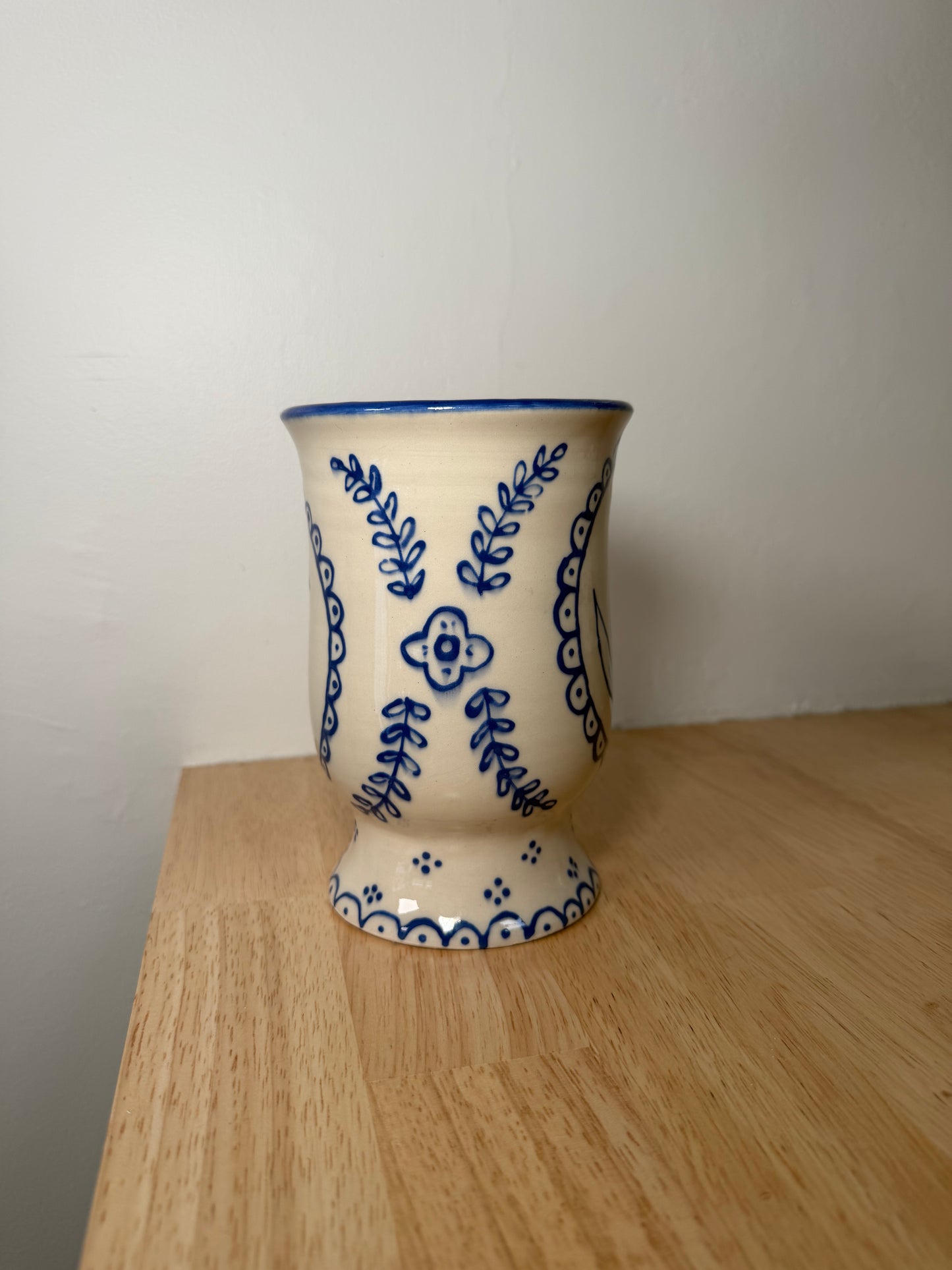 Vase no. 2 Delft Motif