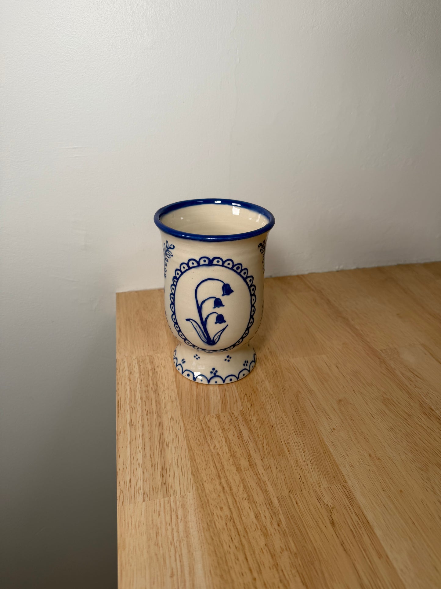 Vase no. 2 Delft Motif