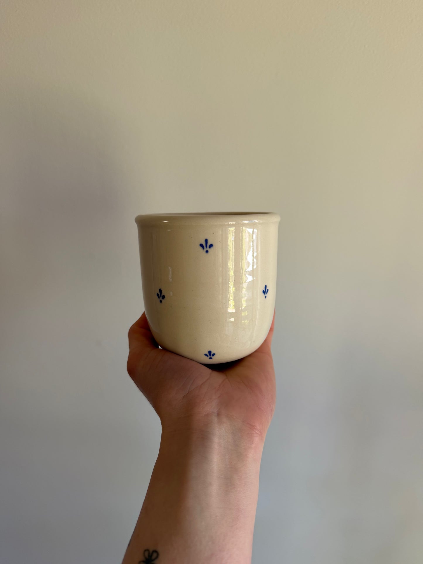 Palmette Cup