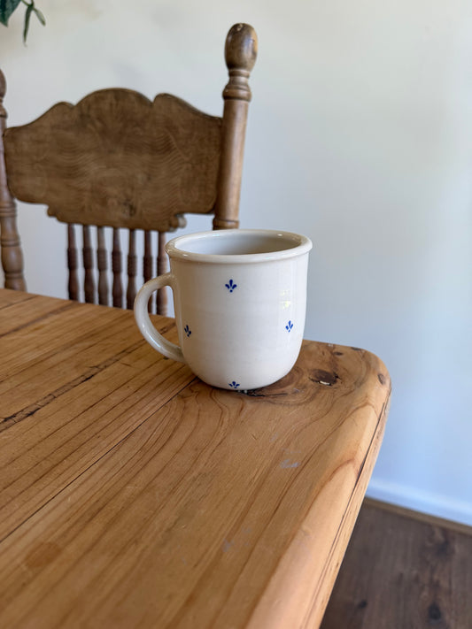 Palmette Mug
