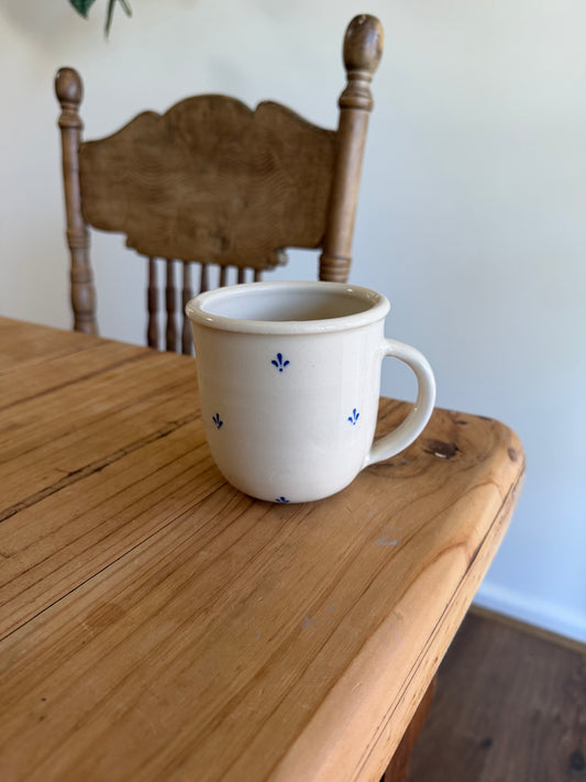 Palmette Mug